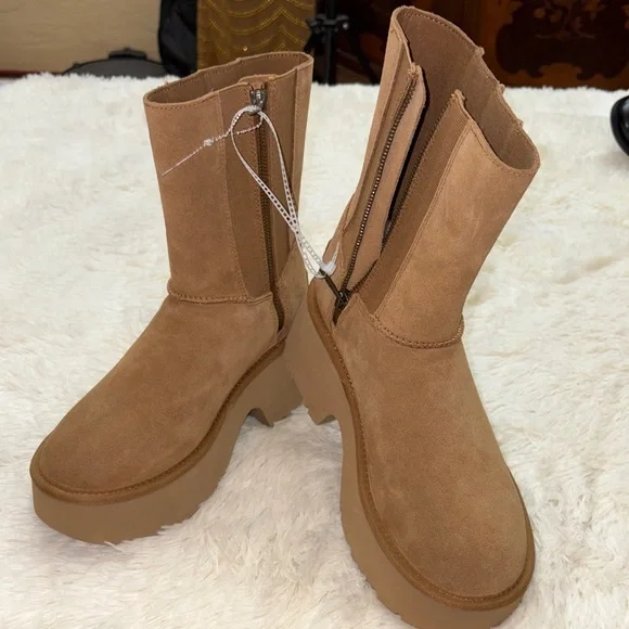 UGG , chestnut suede Heeled Boots, BRAND NEW !! no box, size 8. (8.5 runs big ) - Picture 11 of 12